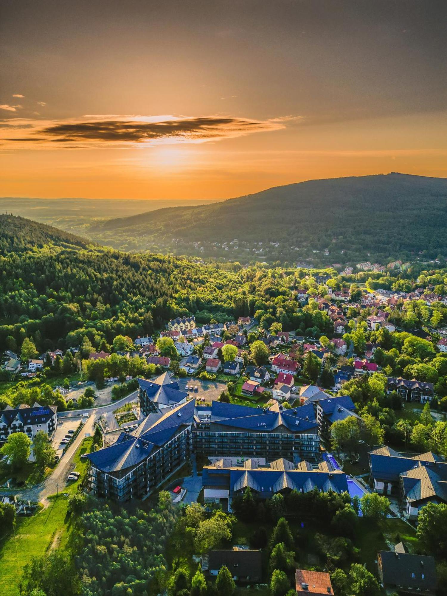 Elements Hotel&Spa Świeradów-Zdrój Buitenkant foto Aerial view